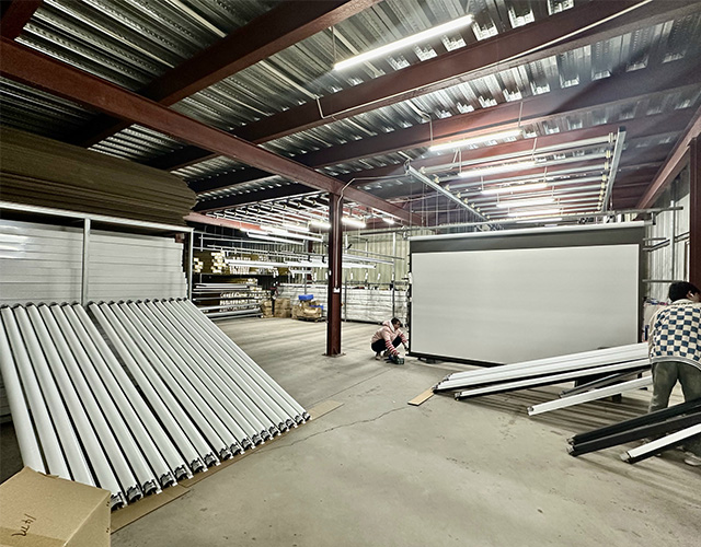 projection screen showroom