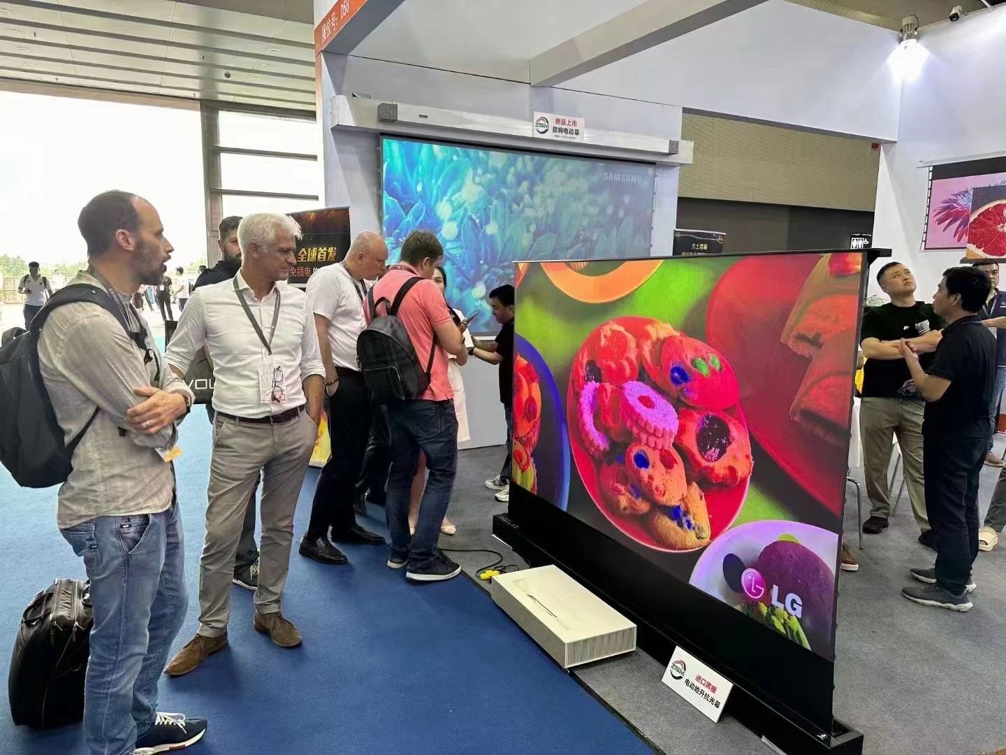 Wonderful review II 2024 guangzhou international lighting exhibition：Hand in hand to create, full of success