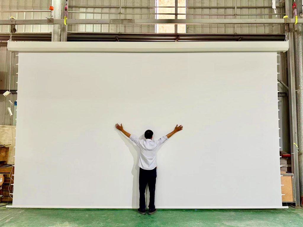 Custom Projector Screens & Large-Scale Engineering Screens: From Blueprint to Factory Customization & Installation